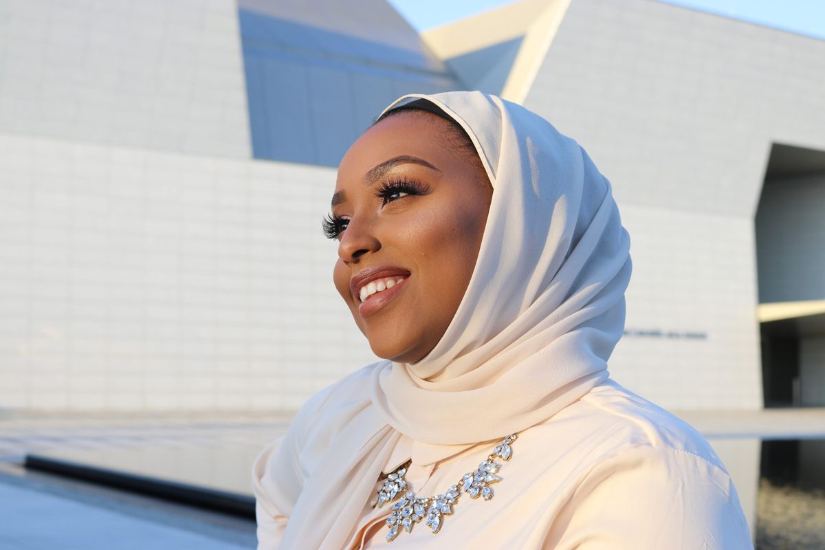 We Talked to YouTuber Aysha Harun About Representation in the Beauty Community