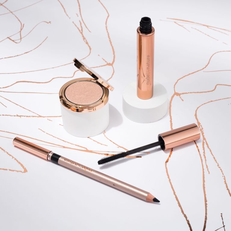 nude by nature