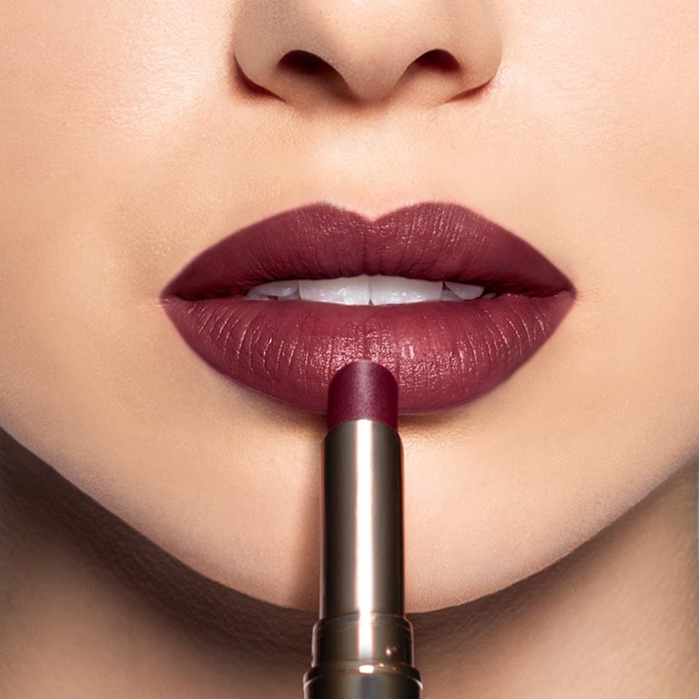 Think You Can't Achieve Bold Makeup Looks With Clean Beauty? Think Again.