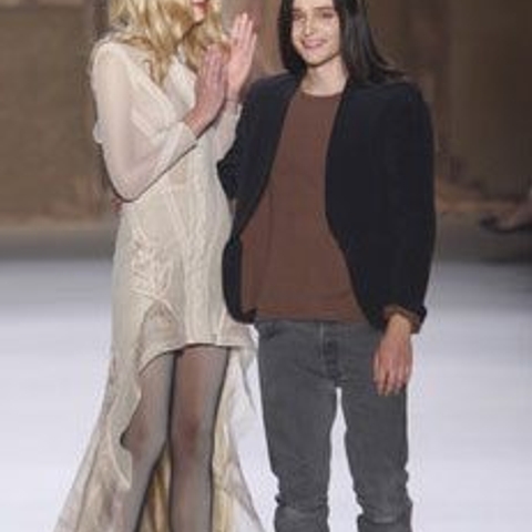 Daily reads: Everything's peachy at Nina Ricci and House of Style returns.