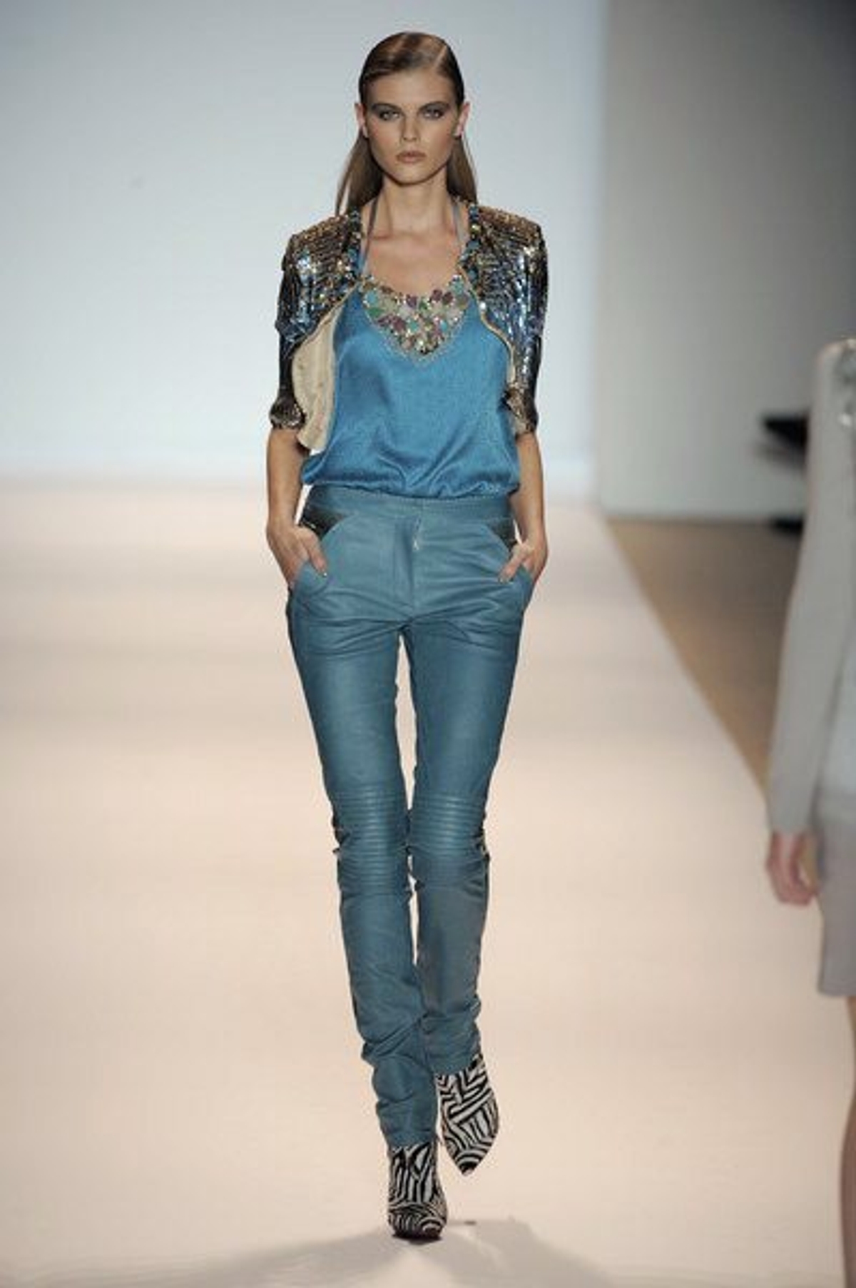 MATTHEW WILLIAMSON Fall 2009. Photography by Peter Stigter