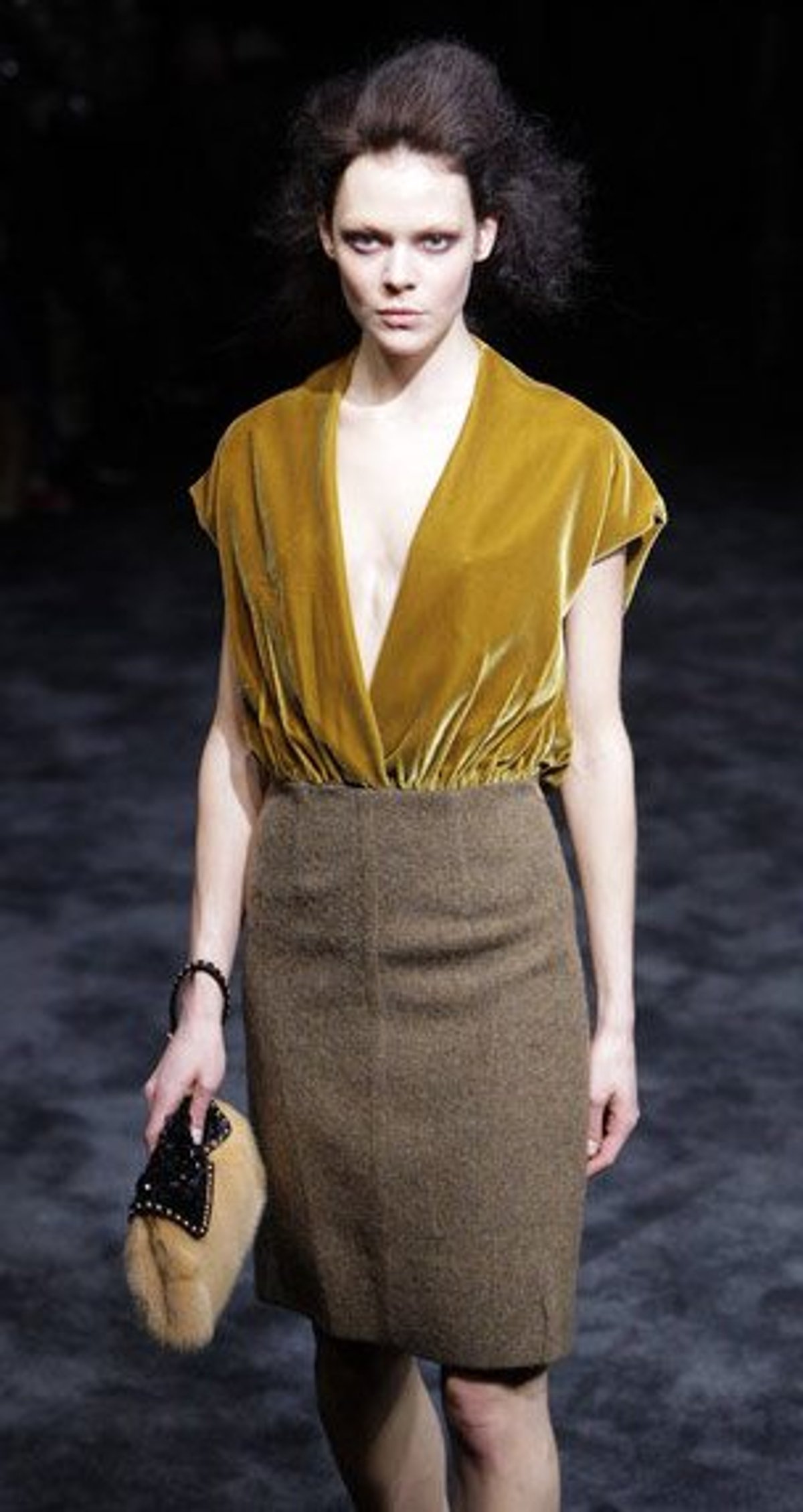 Milan: Prada and Aquilano.Rimondi Fall 2009 - FASHION Magazine