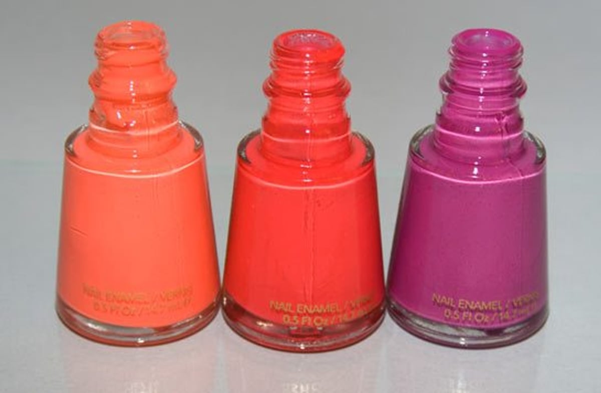 Follow your nails