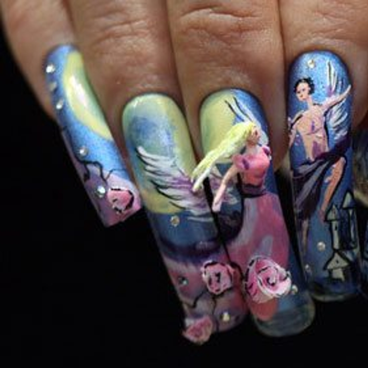 What is going on here? Is that She-Ra? Photo via zimbio.com