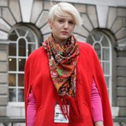 London street style: The red and the pink