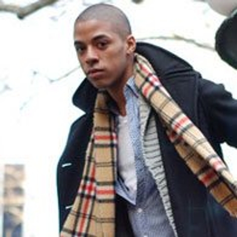 New York street style: Hello, lamppost
