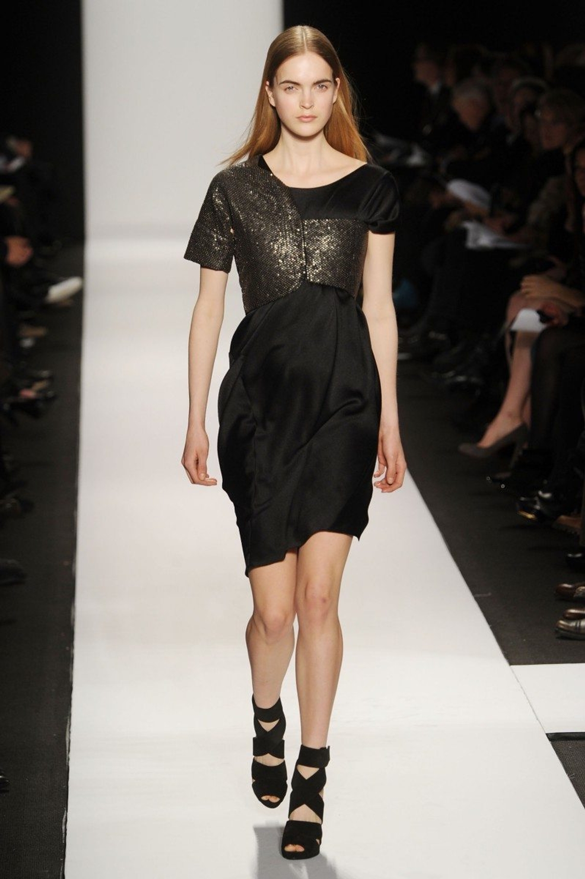 NARCISO RODRIGUEZ Fall 2010. Photo via image.net