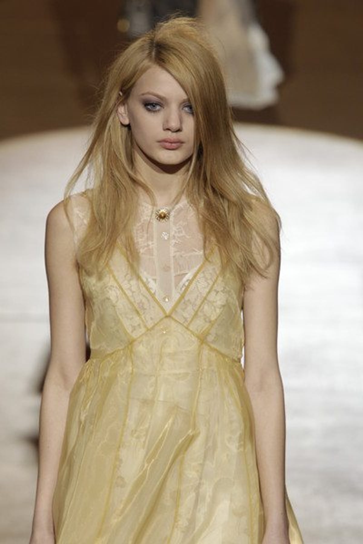 MARC JACOBS Fall 2010. Photography by Peter Stigter
