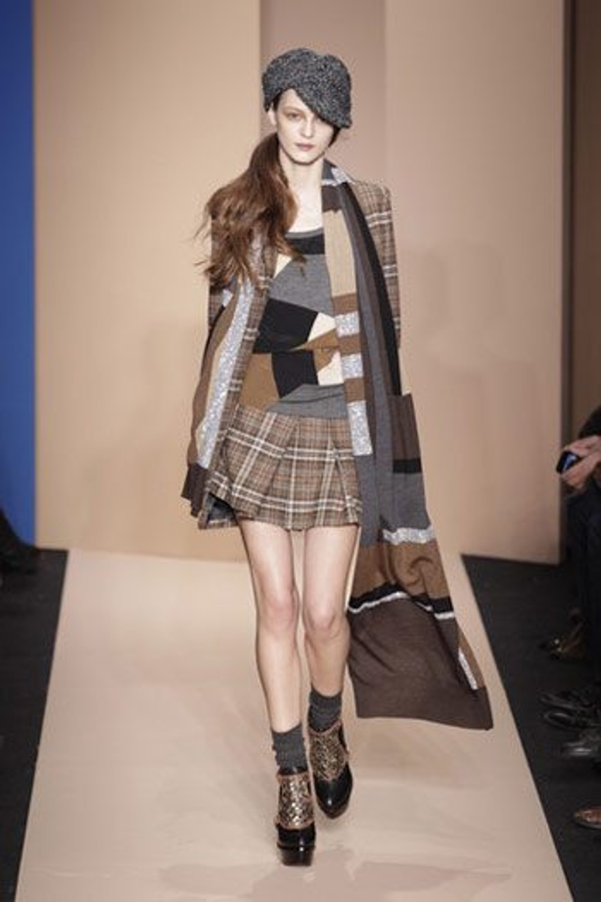 DKNY Fall 2010. Photography by Peter Stigter