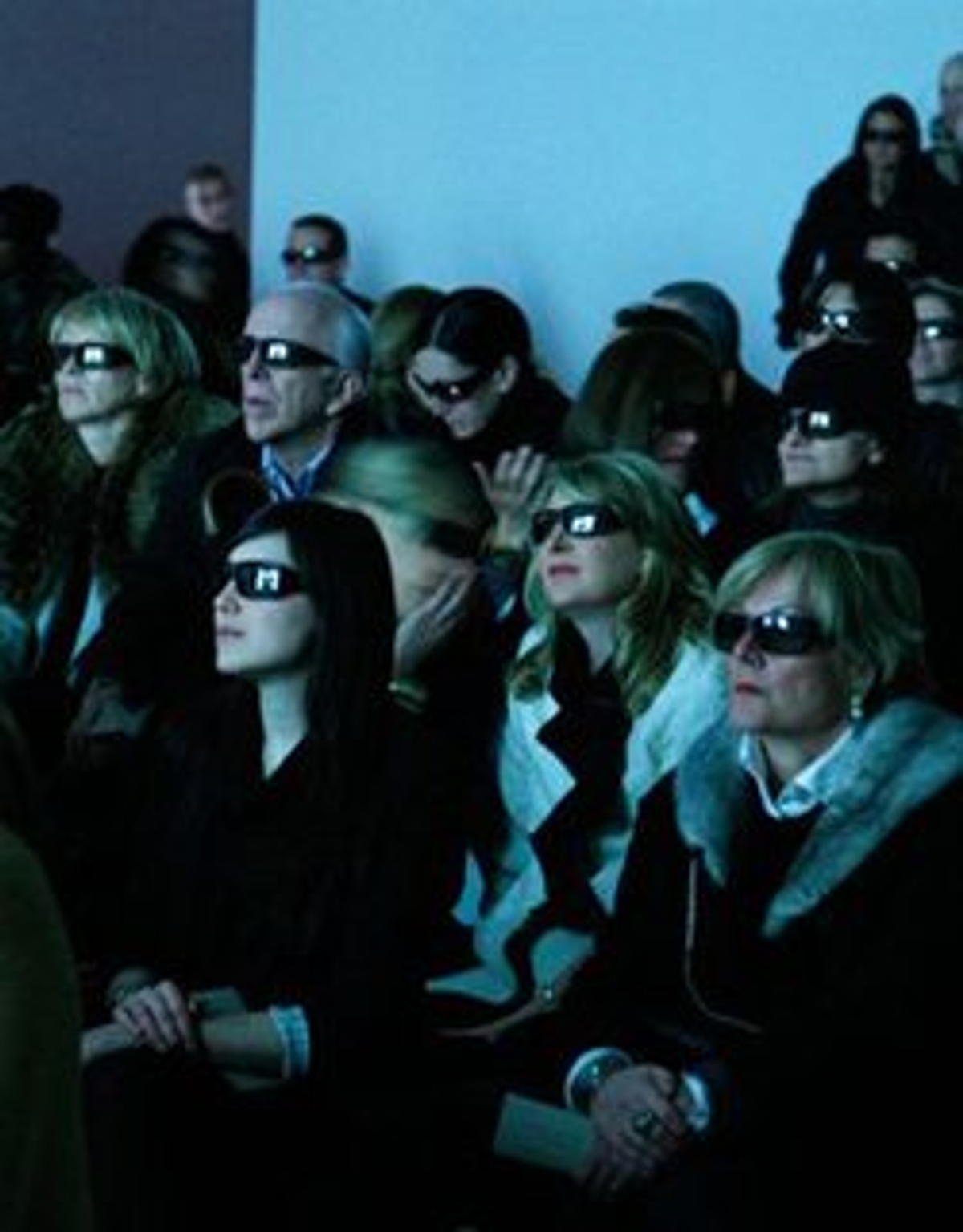 Fashion news: Burberry in 3-D, Naomi Campbell moves to Moscow and some hair advice for Robert Pattinson