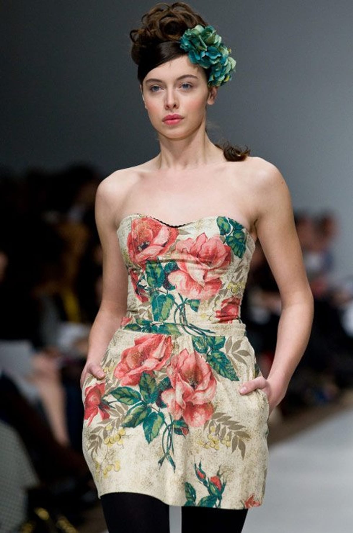 JULES POWER Fall 2010. Photography by Jenna Marie Wakani