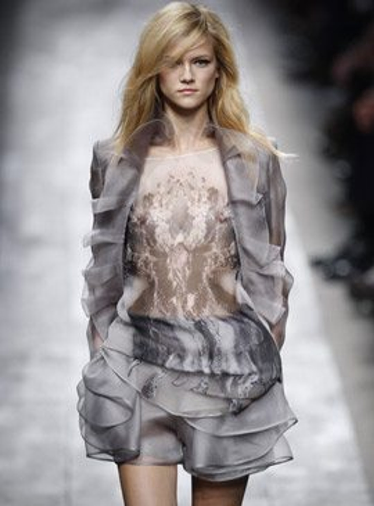 VALENTINO Spring 2010. Photography by Peter Stigter