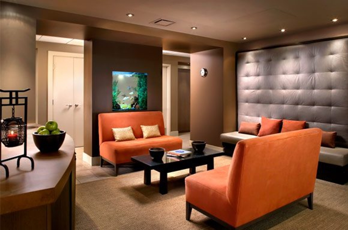 The lounge at the Stillwater Spa in Calgary