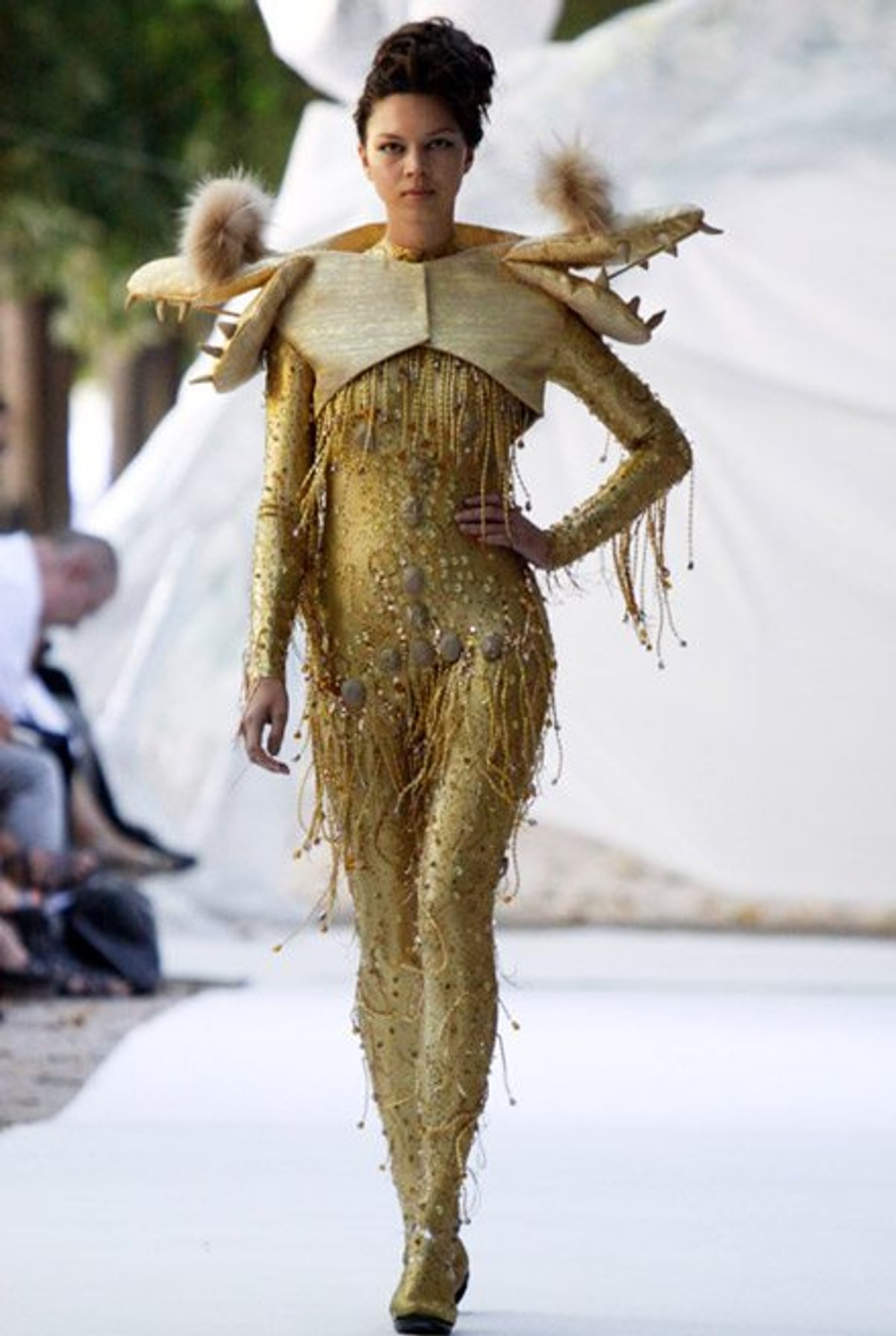 ON AURA TOUT VU Haute Couture Fall 2010. Photography by Elizabeth Pantaleo