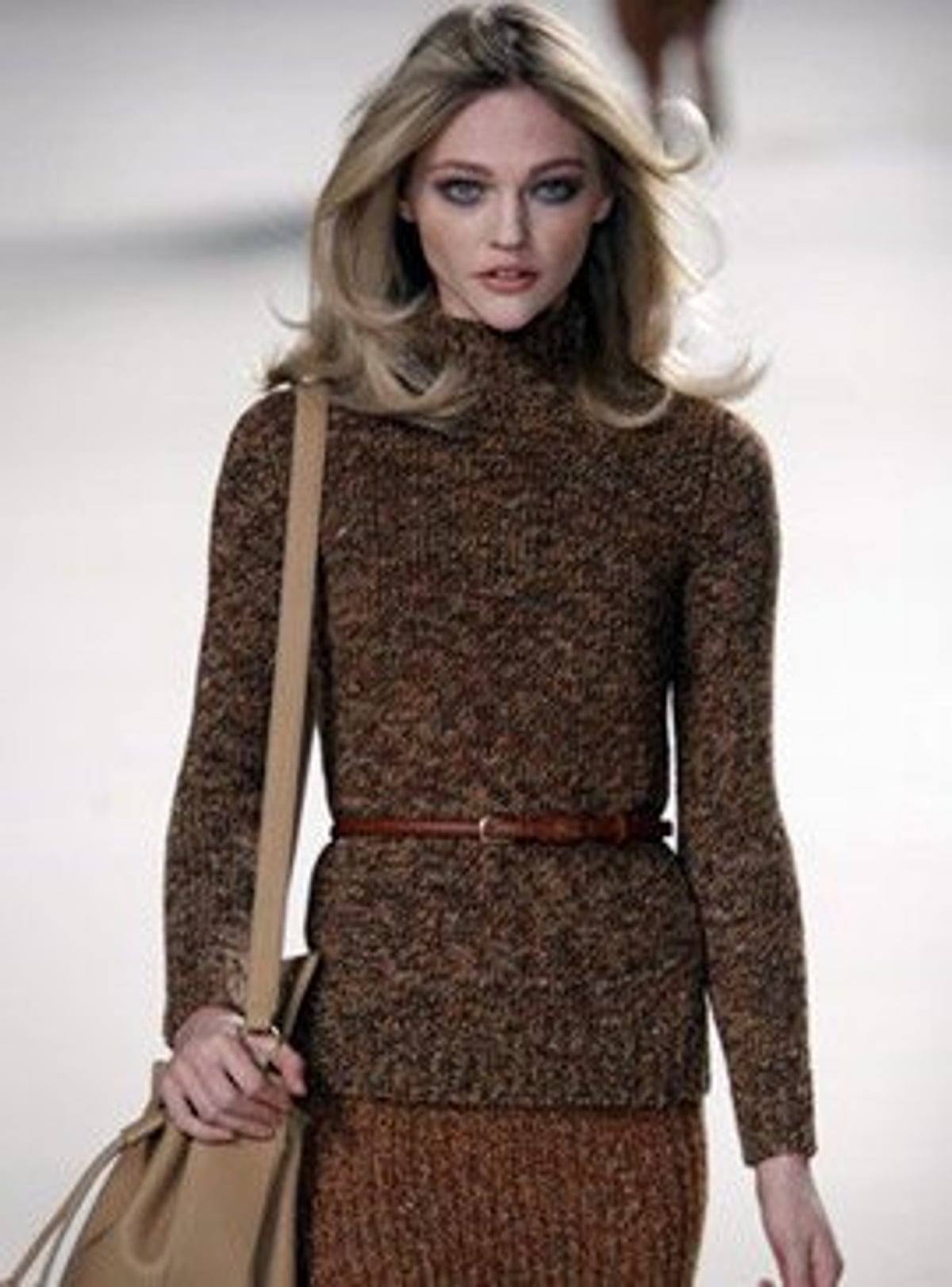 CHLOE Fall 2010. Photography by Peter Stigter