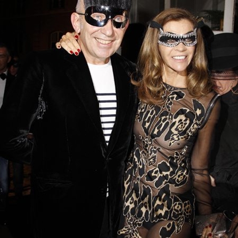 Fashion news: Paris Vogue's masquerade, Style.com show confirmed, and is Rachel Zoe pregnant?