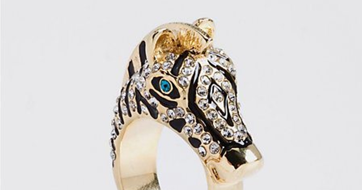 The daily steal: Zebra ring, $28 - FASHION Magazine
