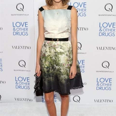 Celeb vote: Alexa Chung does demure. Do you like her look?