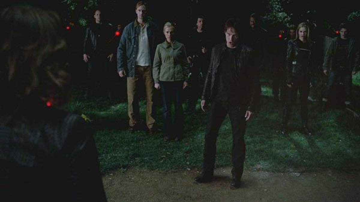 True Blood recap: We take wardrobe cues from Jason’s oh-so-tight Levi’s, Sookie’s army jacket and what Lafayette wears while he’s inhabited by a ghost