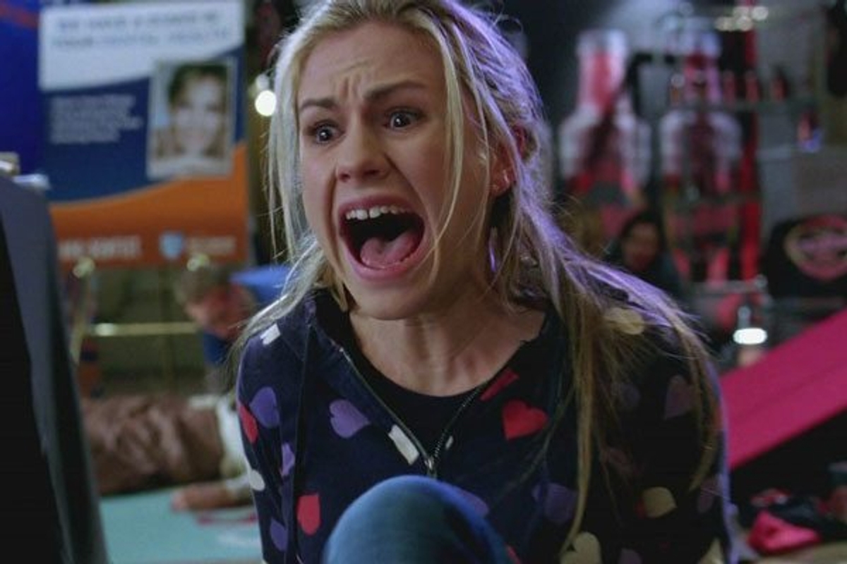 True Blood recap: We take wardrobe cues from Sookie and Hoyt's heartbreak attire, Tara's prisoner garb and Arlene's intervention wrap