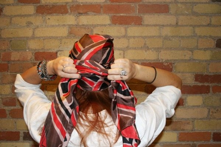 Oct11Turban-4 We teach you how to tie a turban, Jay Manuel style!