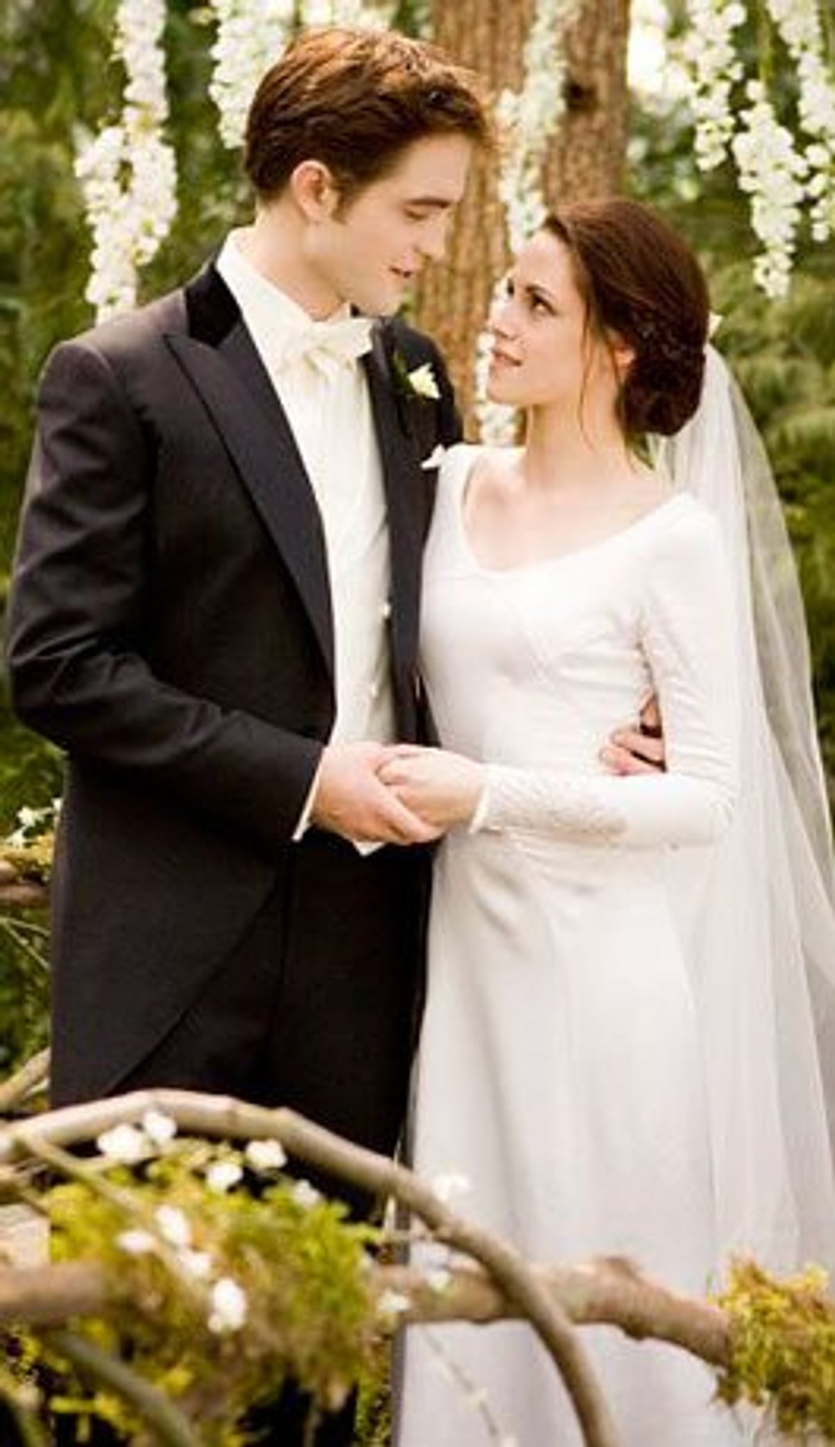 How far would you go for Bella Swan's Twilight replica wedding dress?