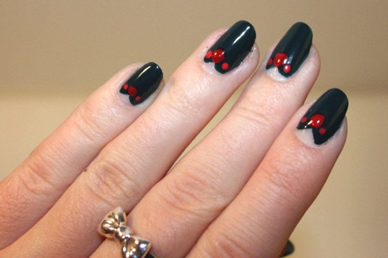 Nail Corner: A handful of holiday manicures including candy stripes, Hanukkah toys, and Christmas trees!