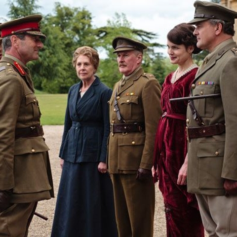 Downton Abbey recap: We discuss the best curls, come-ons, and convalescence in the second season's second episode