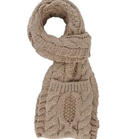 Daily steal: Cable-knit scarf, $11