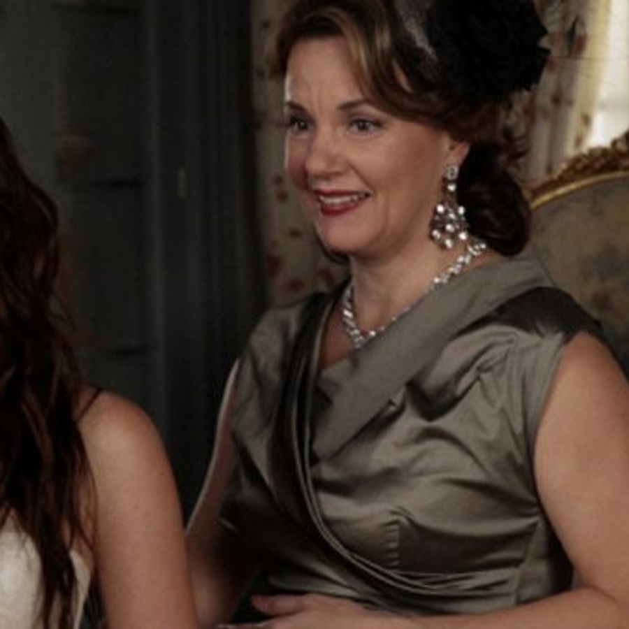 Blair getting married: A sneak peek of what the Gossip Girl will wear, plus how to get the look! - FASHION Magazine Blair getting married: A sneak peek of what the Gossip Girl will wear, plus how to get the look! - FASHION Magazine