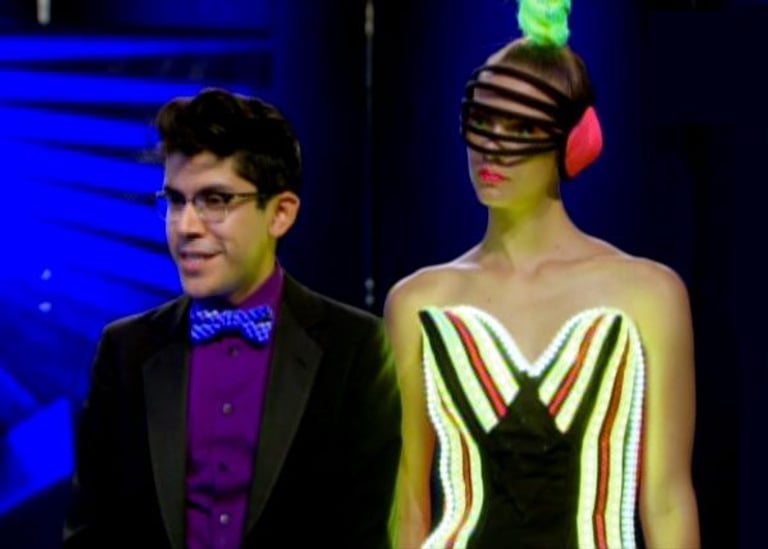 Project Runway All Stars recap: The 5 remaining designers are challenged to turn garbage into black light costumes