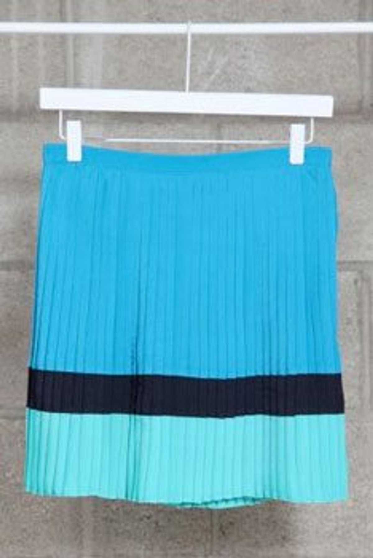 Daily steal: Colour-blocked pleated skirt, $30