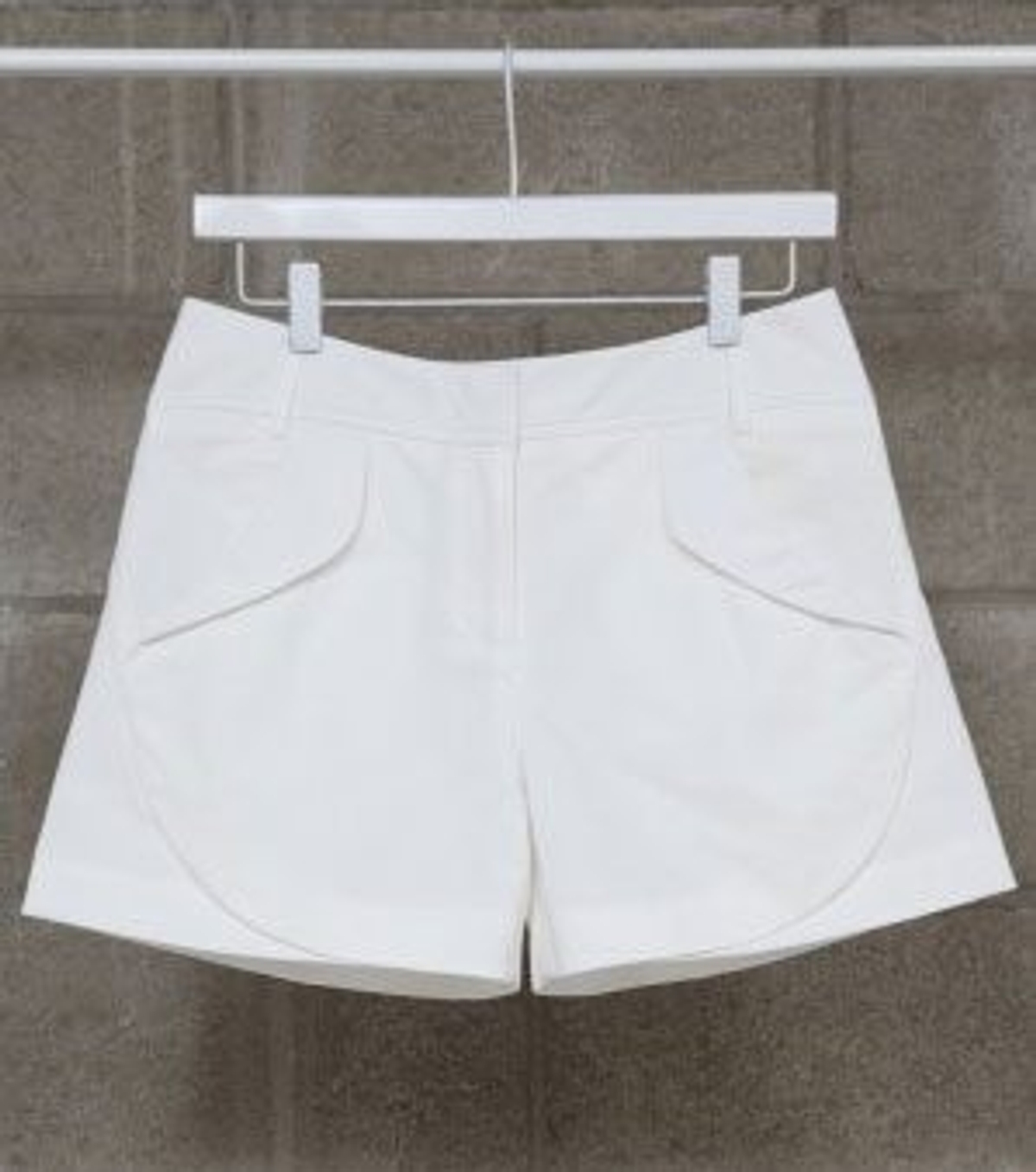 Daily steal: Tailored white shorts, $41