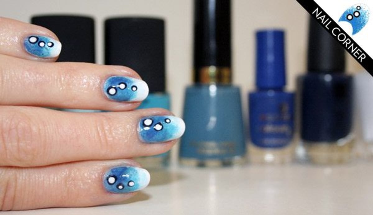 Nail Corner: An under-the-sea gradient manicure inspired by Peter Pilotto