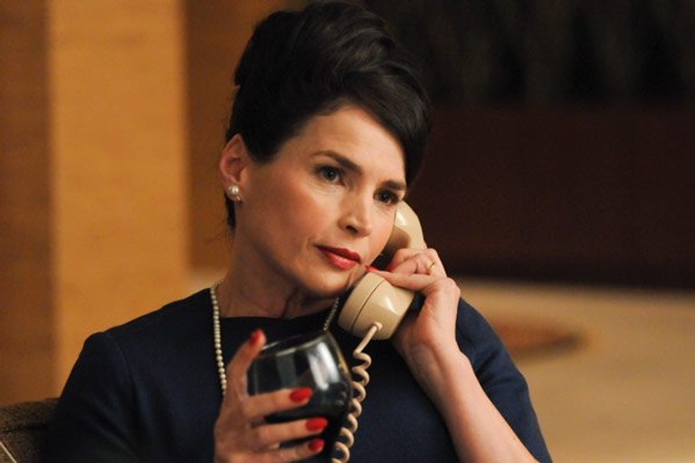 Mad Men Recap: Season 5 closes out with more affairs (and hints of future affairs!), more sixties-era psychosis and more punch-outs!