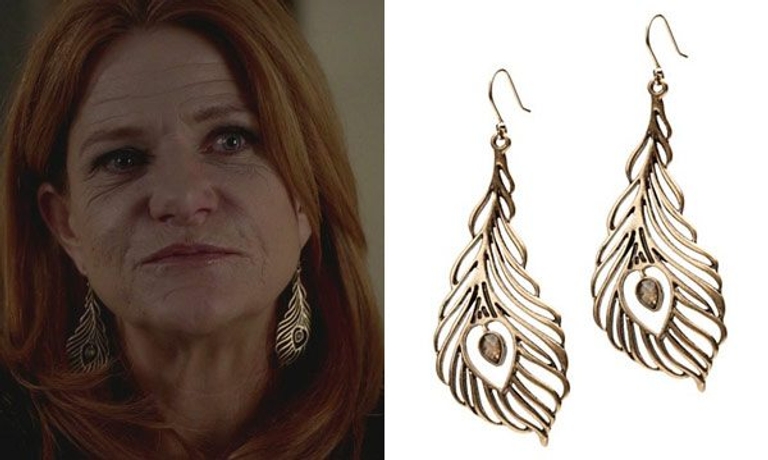 True Blood Recap: We're taking wardrobe cues from Pam's madame flashback, the authority's hot new staff members and mama werewolf