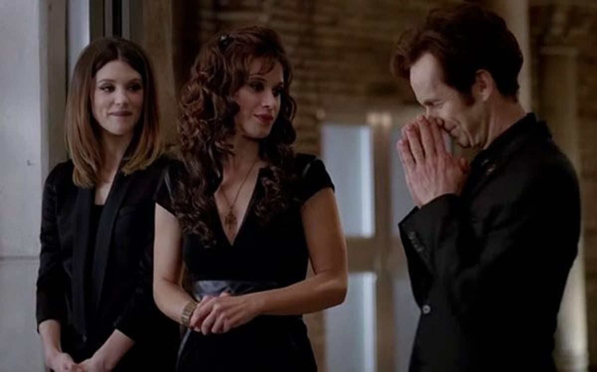 True Blood Recap: Alcide goes Rambo, Tara goes full-on Showgirls and the Tupac hologram makes its way to the small screen (not really)