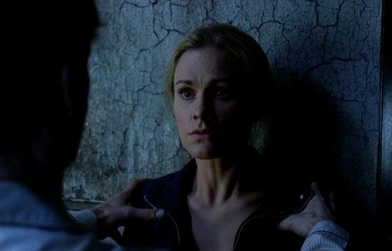True Blood Recap: We manage to find a few stellar wardrobe suggestions (McQueen anyone?) through the blood and guts of last night's episode