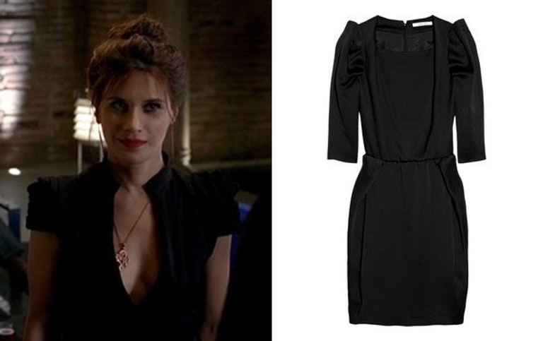 True Blood Recap: We manage to find a few stellar wardrobe suggestions (McQueen anyone?) through the blood and guts of last night's episode