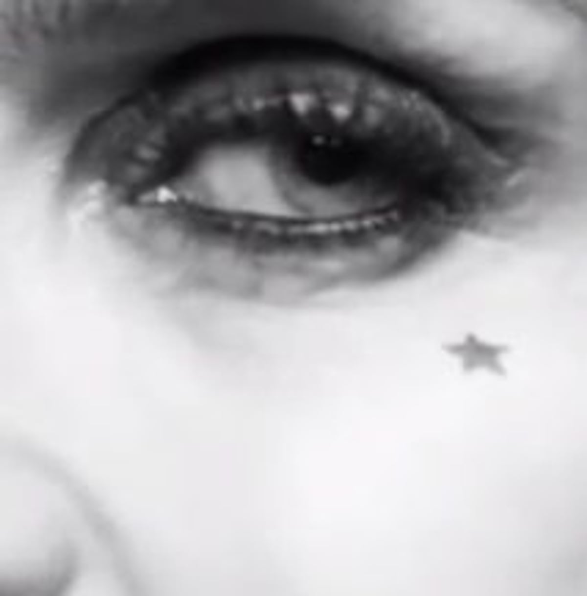 Carine Roitfeld is bringing back the beauty mark with her M.A.C Cosmetics collection