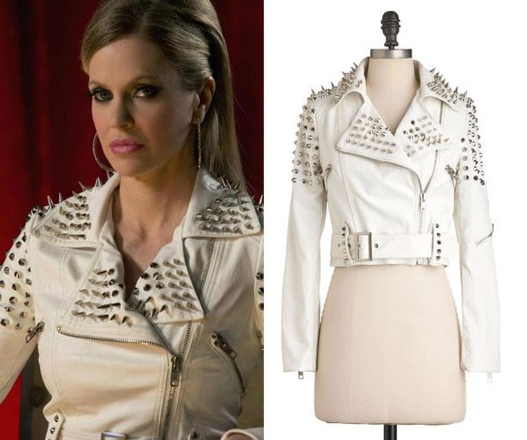 True Blood Recap: Things get even crazier at the Authority while the costume designers try to hide Anna Paquin's pregnancy