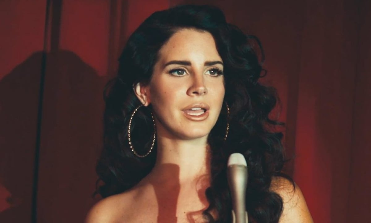 The 9 most stylish moments in Lana Del Rey's epic new 