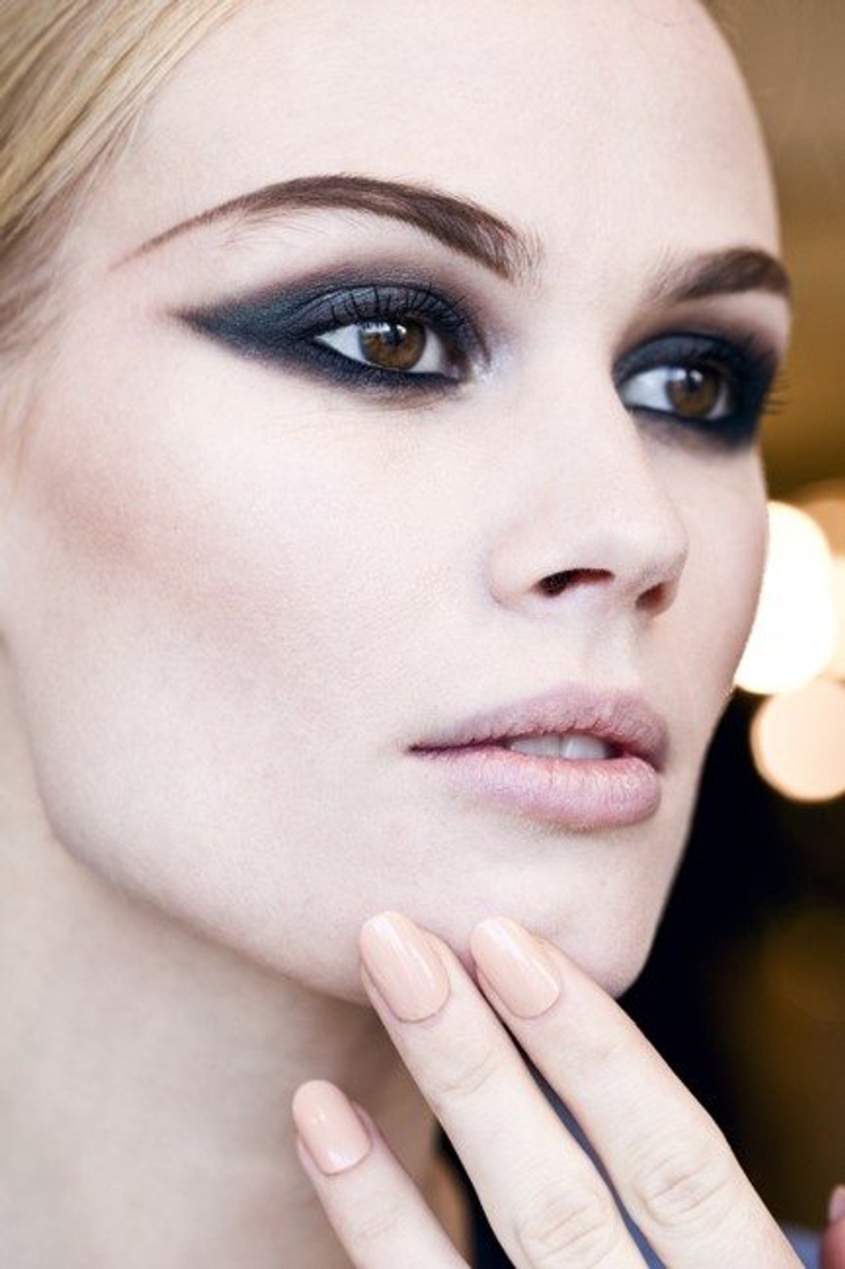 Sid Neigum backstage beauty makeup Spring 2013
