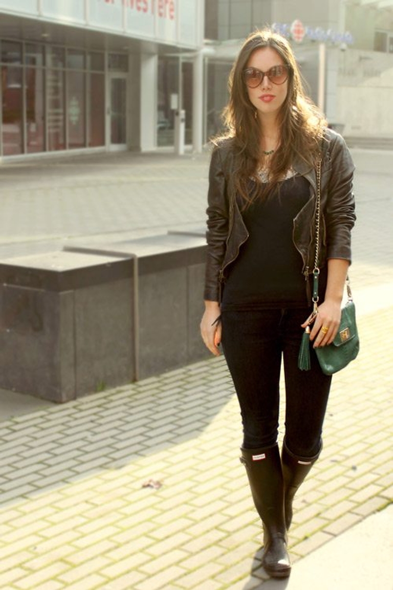 Cozy Casual Alexandra Grant