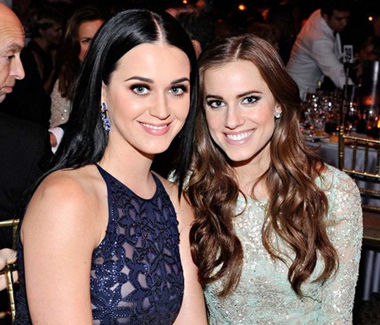 Us-Weekly-katy-perry-allison-williams