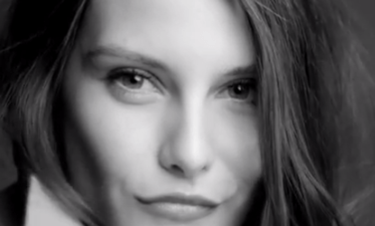 Introducing Burberry kisses: The virtual app that allows you to send a kiss through the web...for real!