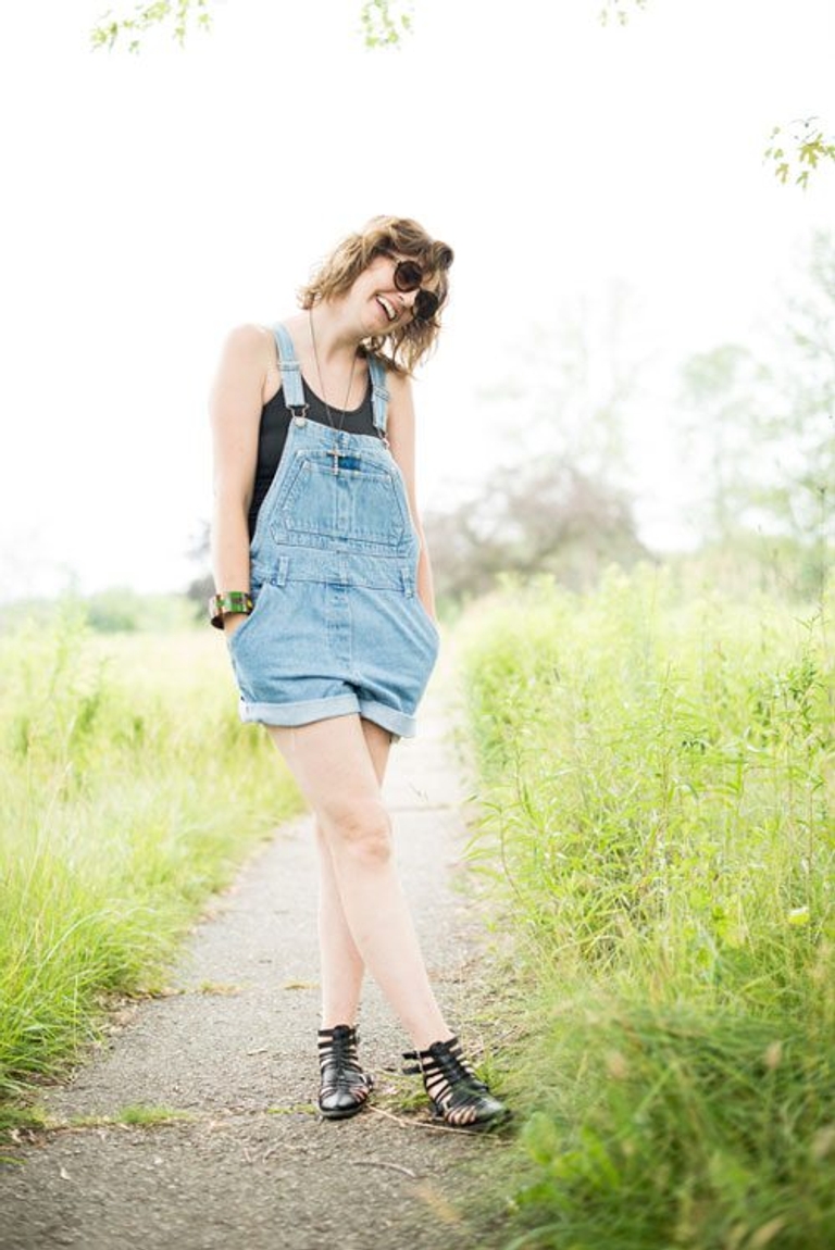 How to Wear Denim Shorts Leah Gust