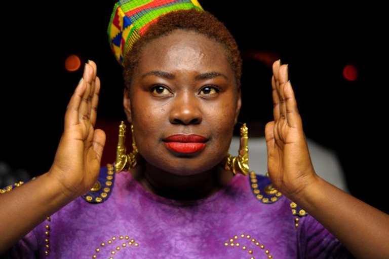 Queen Latifah Halloween Costume Mo Handahu