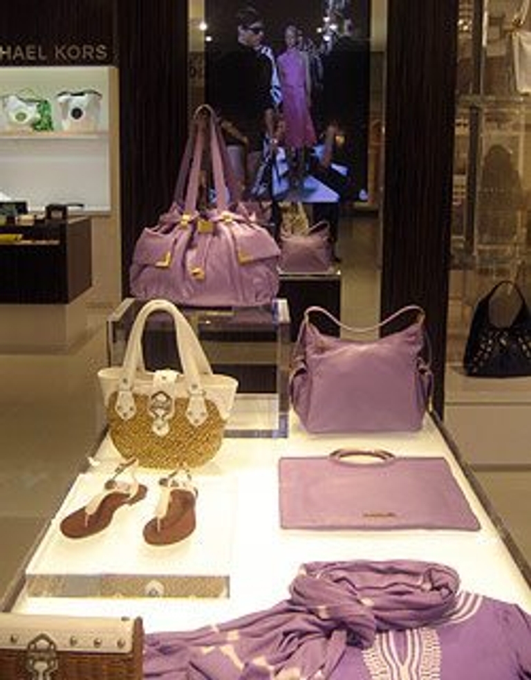 Ready, Jet Set, Shop