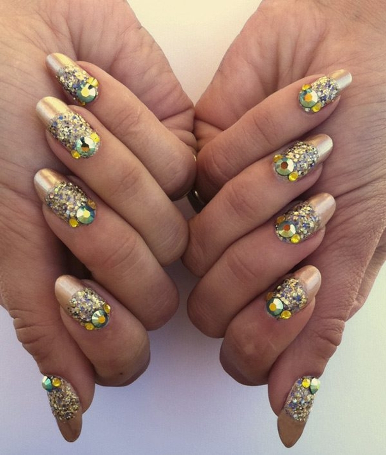 holiday nail art